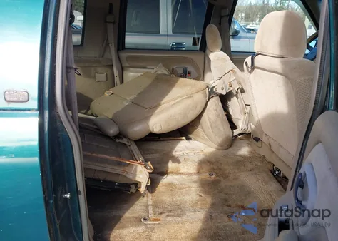 1999 Chevrolet Suburban 1500 Lt из США, поврежденный, VIN 3GNEC16R7XG263706